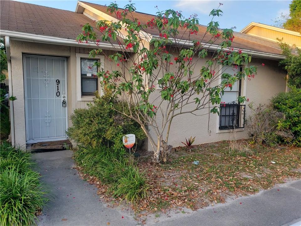 Recently Sold: $80,000 (2 beds, 1 baths, 901 Square Feet)