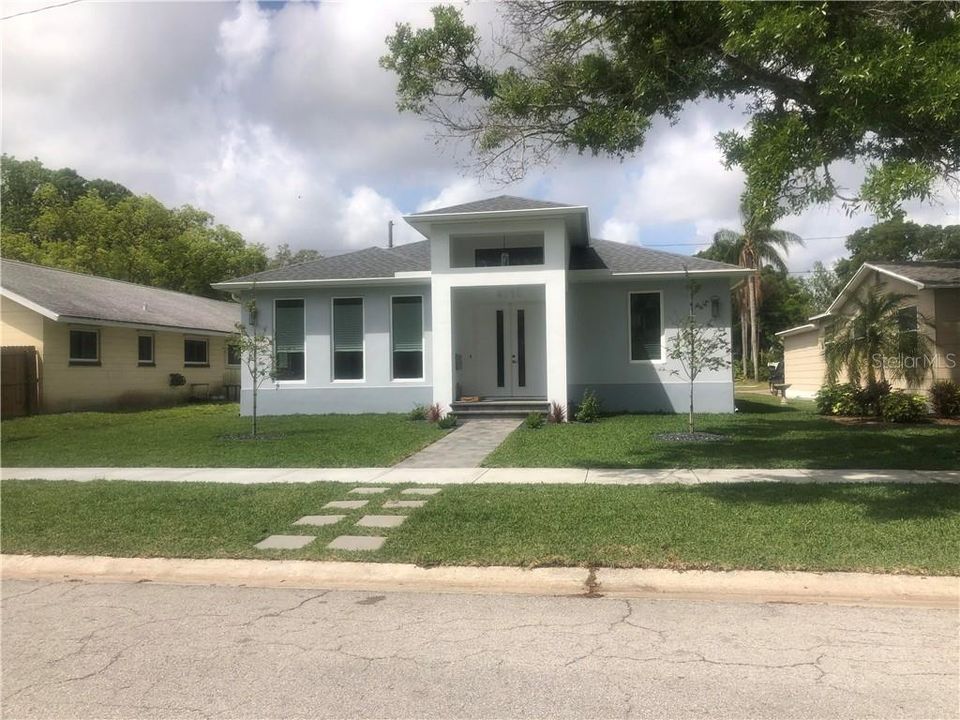 Recently Sold: $520,000 (3 beds, 2 baths, 1920 Square Feet)