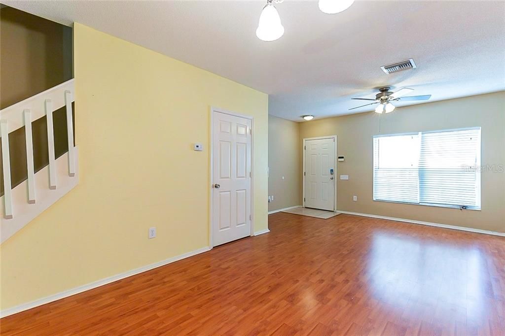 Recently Sold: $150,000 (2 beds, 1 baths, 1110 Square Feet)