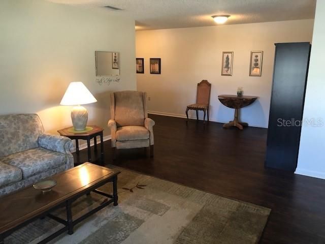 Recently Sold: $132,500 (2 beds, 1 baths, 1135 Square Feet)