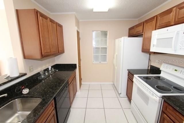 Recently Rented: $1,395 (3 beds, 2 baths, 1142 Square Feet)