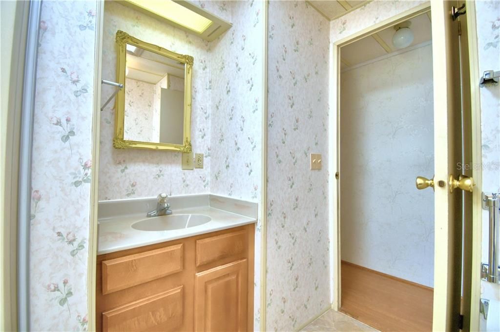 最近售出: $82,900 (2 贝兹, 2 浴室, 1344 平方英尺)