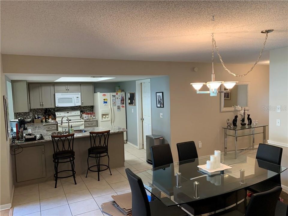 Recently Sold: $164,000 (2 beds, 2 baths, 1448 Square Feet)