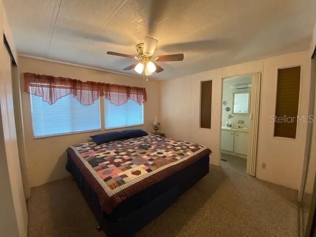 Недавно продано: $57,500 (2 спален, 2 ванн, 1032 Квадратных фут)