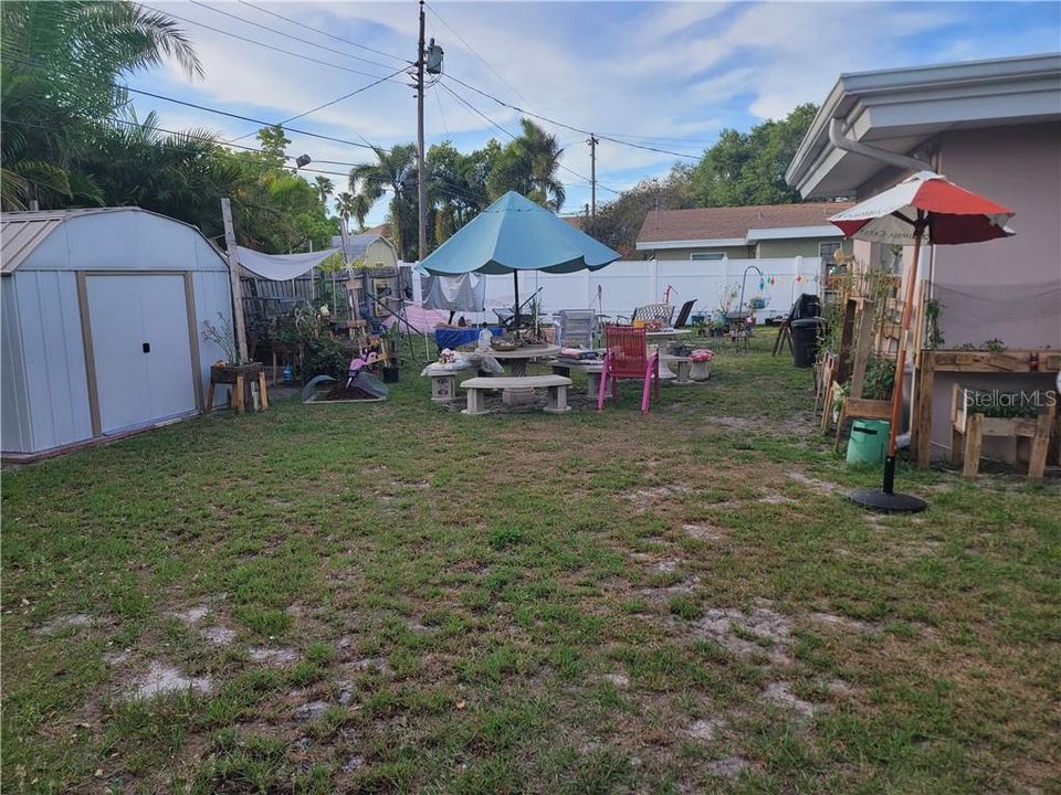 Recently Sold: $335,000 (3 beds, 2 baths, 1365 Square Feet)