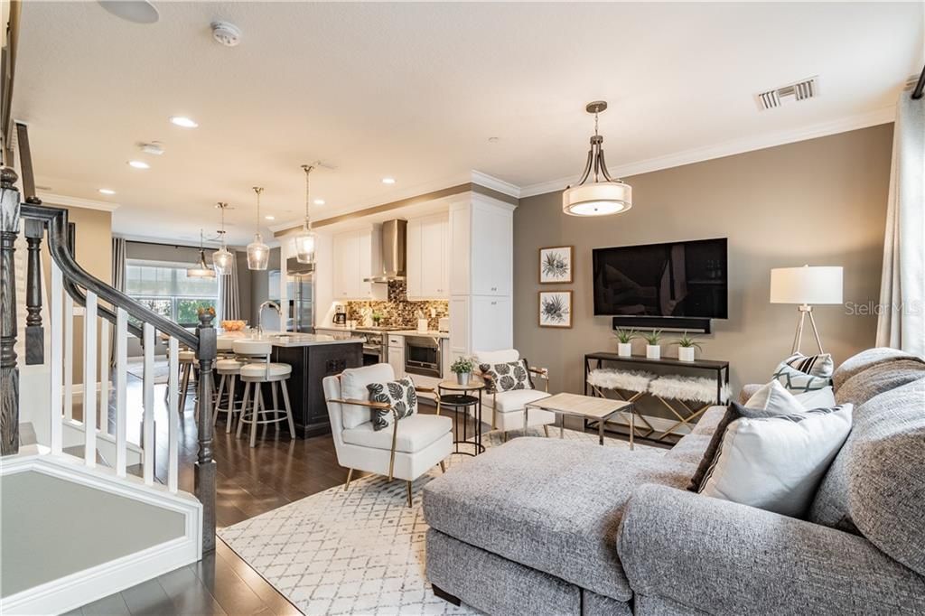 Recently Sold: $1,100,000 (3 beds, 3 baths, 2180 Square Feet)