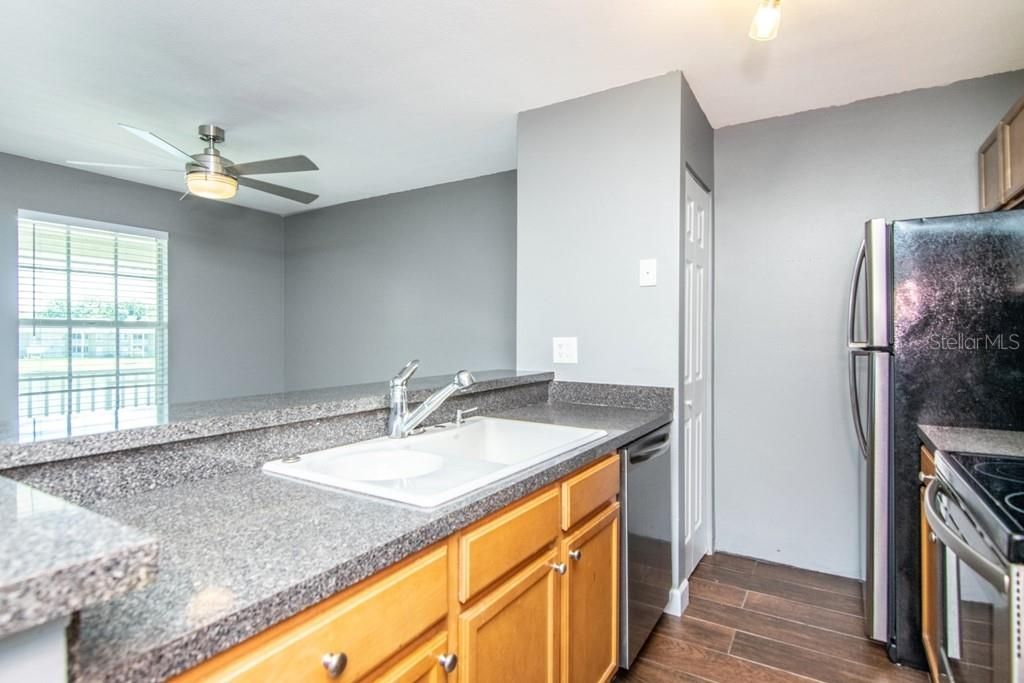 Recently Sold: $97,500 (1 beds, 1 baths, 741 Square Feet)