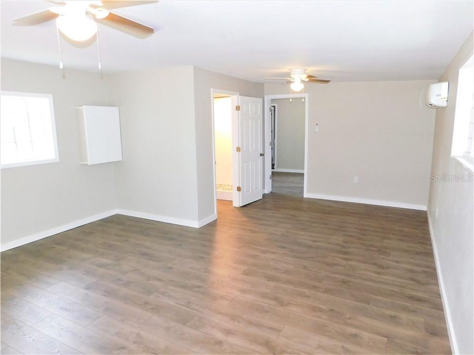 Recently Sold: $175,000 (3 beds, 2 baths, 1548 Square Feet)