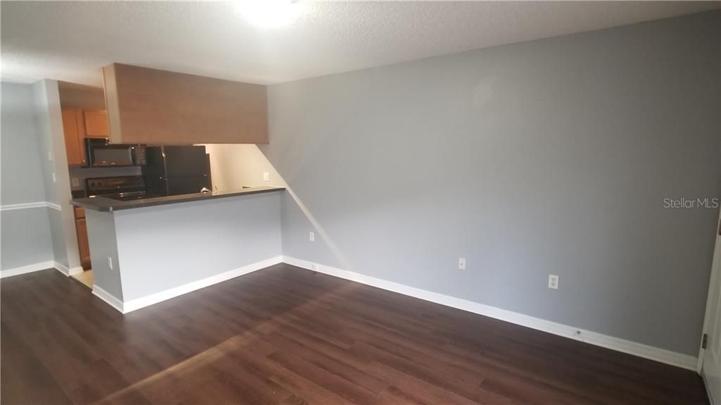 Recently Sold: $95,000 (1 beds, 1 baths, 612 Square Feet)