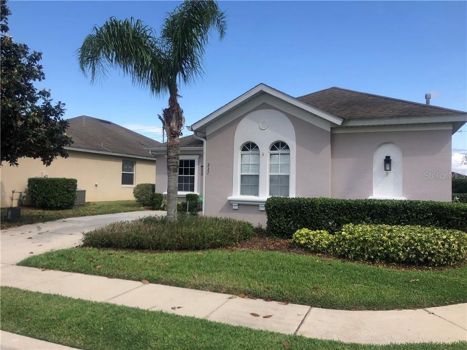 Recently Sold: $275,000 (4 beds, 3 baths, 1956 Square Feet)