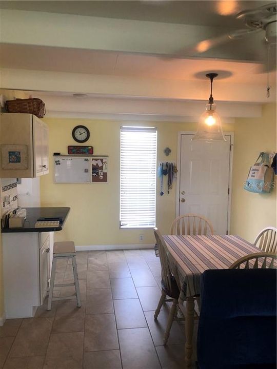 Recently Sold: $85,000 (1 beds, 1 baths, 648 Square Feet)
