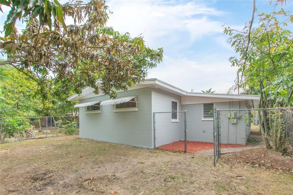 Recently Sold: $159,987 (3 beds, 1 baths, 1080 Square Feet)