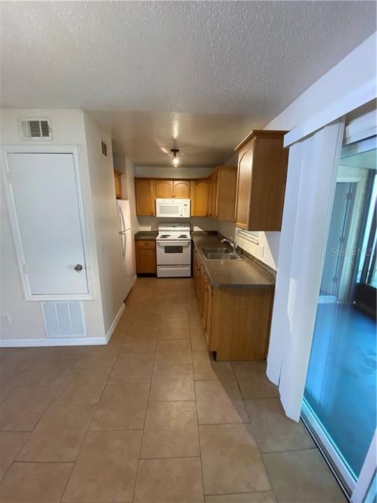 Recently Sold: $110,000 (1 beds, 1 baths, 798 Square Feet)