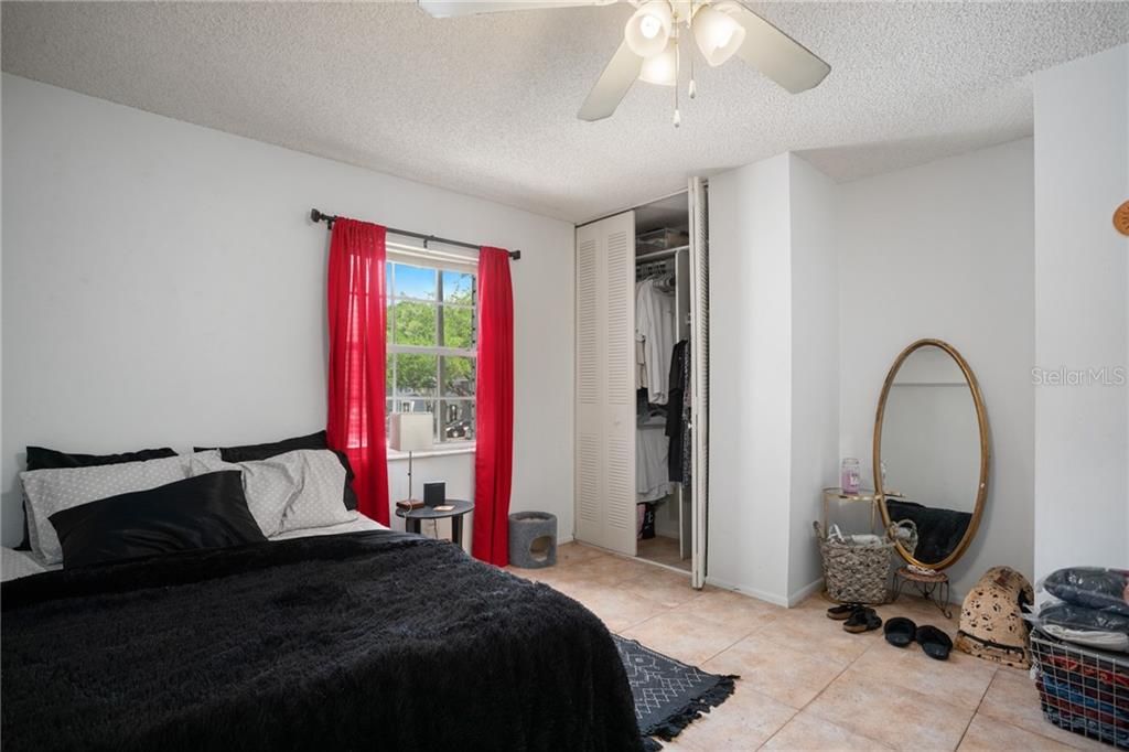 Recently Sold: $99,900 (1 beds, 1 baths, 678 Square Feet)