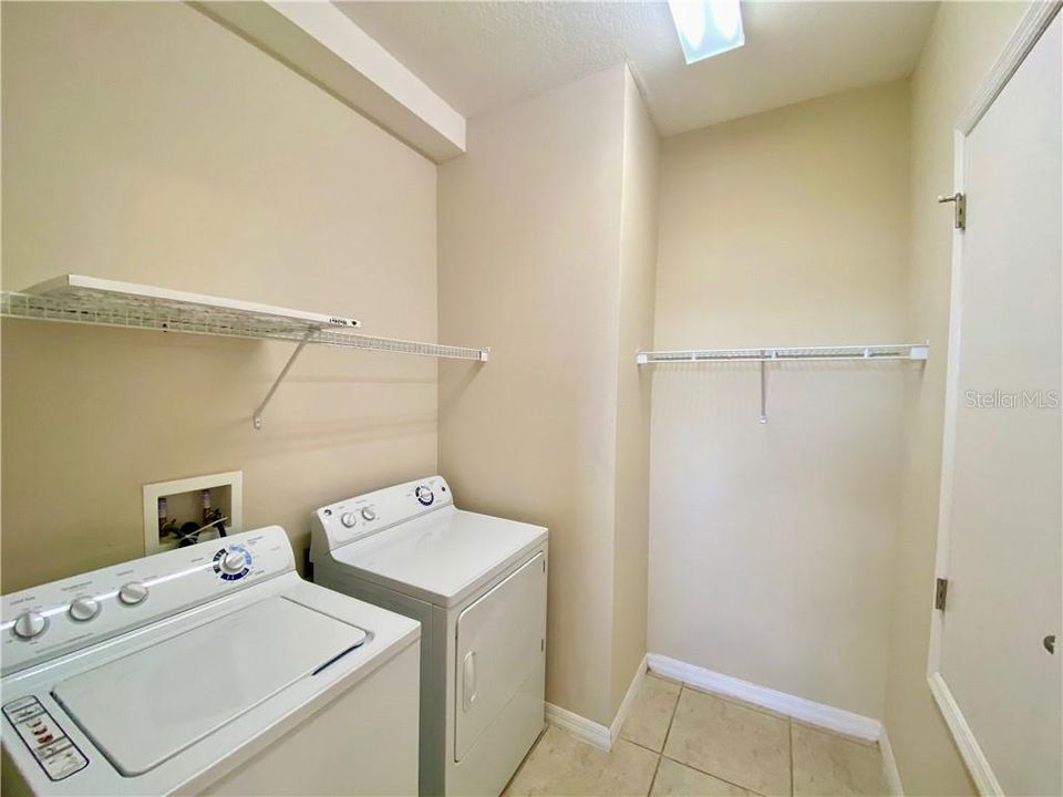 最近租的: $1,725 (3 贝兹, 2 浴室, 1550 平方英尺)