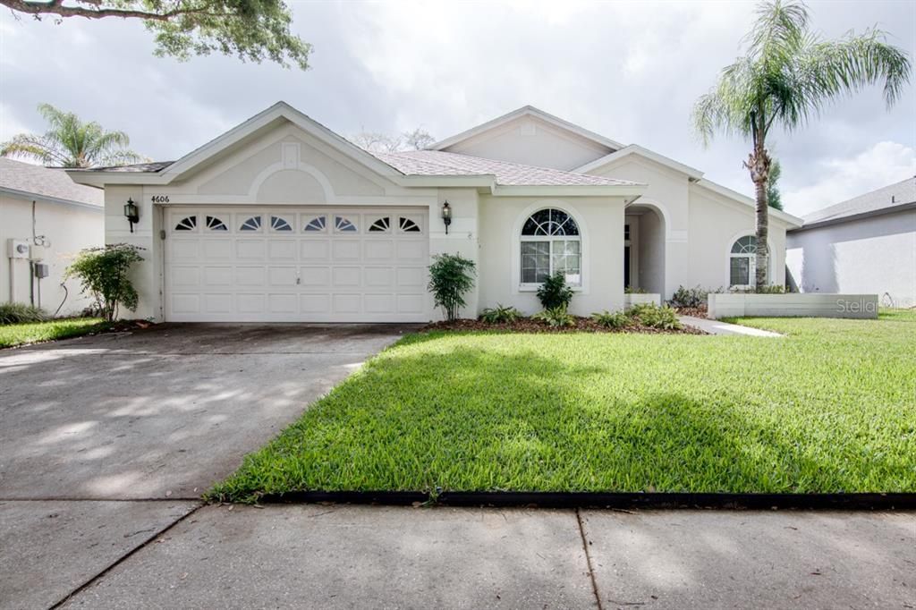 Recently Sold: $325,000 (4 beds, 3 baths, 2283 Square Feet)