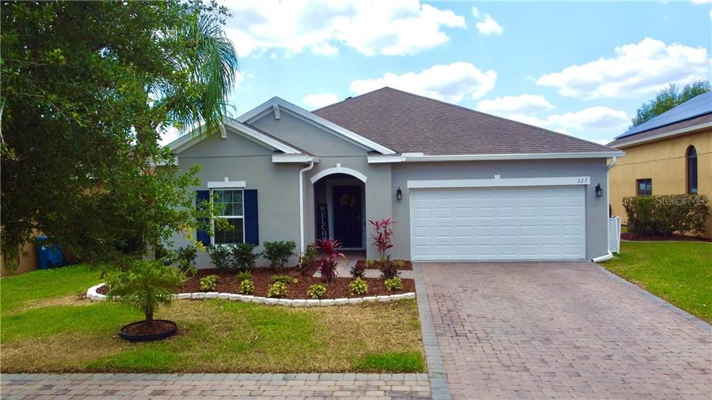 Recently Sold: $260,000 (3 beds, 2 baths, 1499 Square Feet)