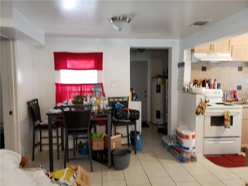 Recently Sold: $95,000 (2 beds, 1 baths, 877 Square Feet)
