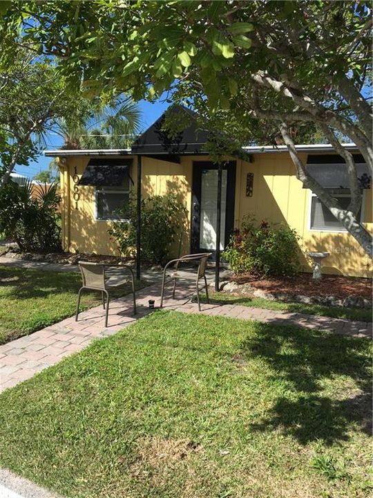 Recently Rented: $1,200 (1 beds, 1 baths, 1000 Square Feet)