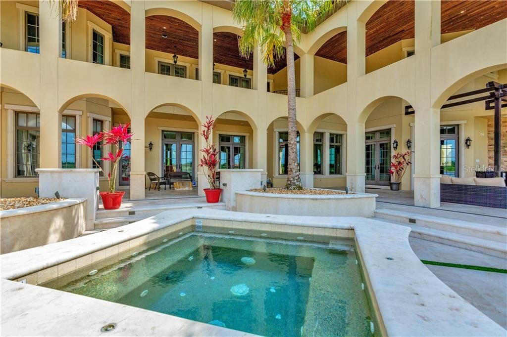 Recently Sold: $2,600,000 (6 beds, 6 baths, 11069 Square Feet)