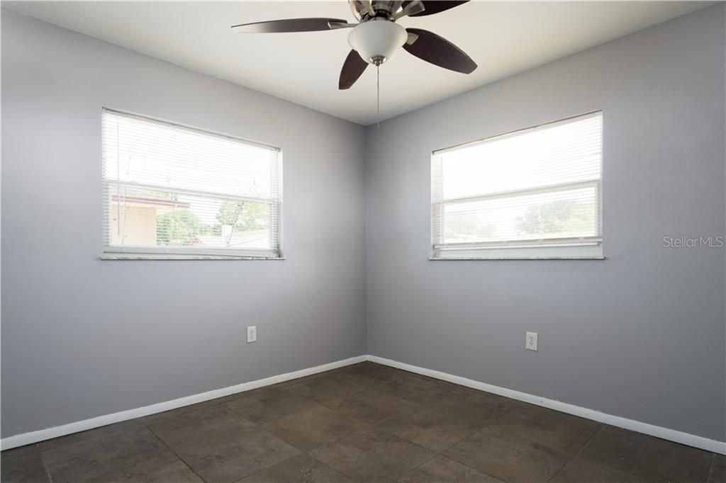 Recently Sold: $138,000 (3 beds, 1 baths, 1027 Square Feet)