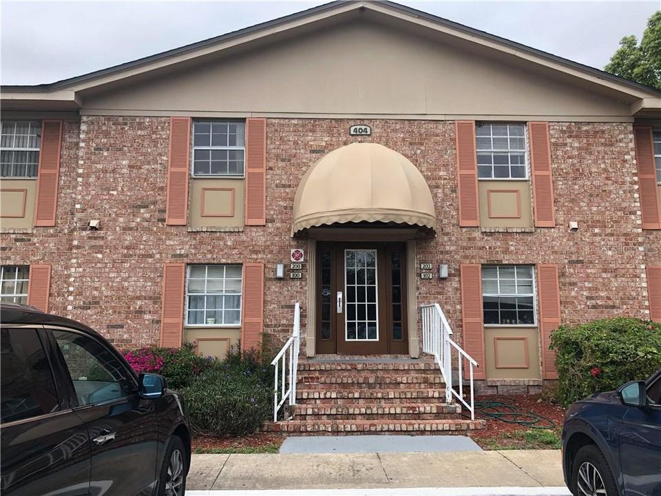 Recently Sold: $142,000 (3 beds, 2 baths, 1612 Square Feet)