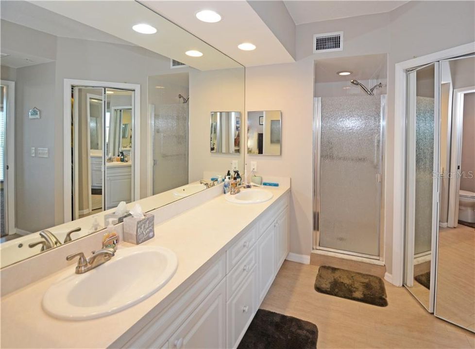 最近售出: $399,000 (3 贝兹, 2 浴室, 1470 平方英尺)