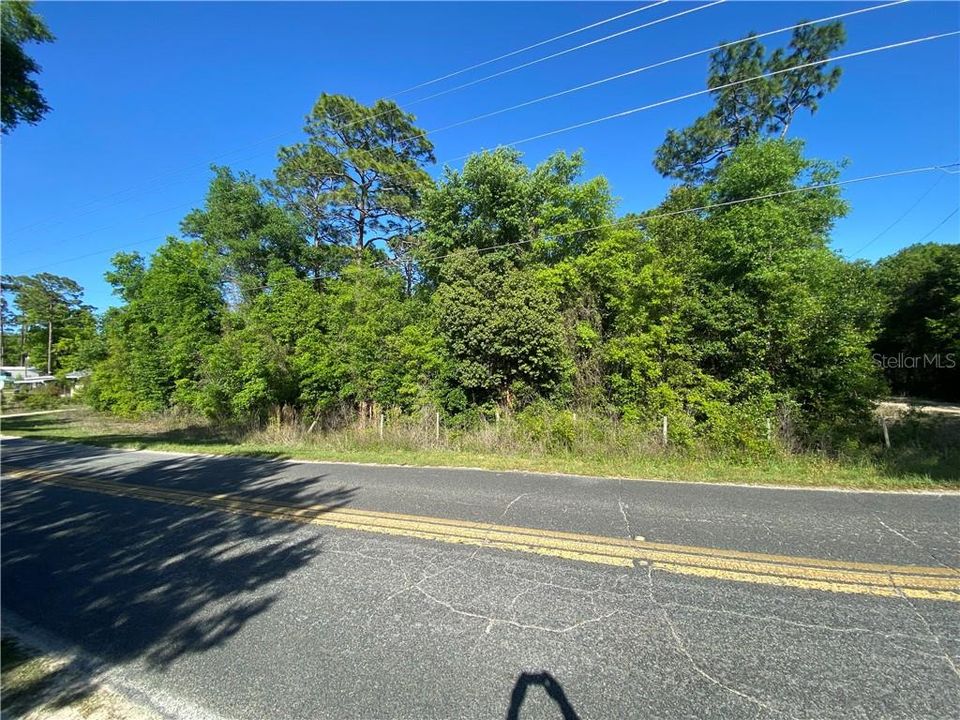 Vendido Recientemente: $54,000 (1.41 acres)