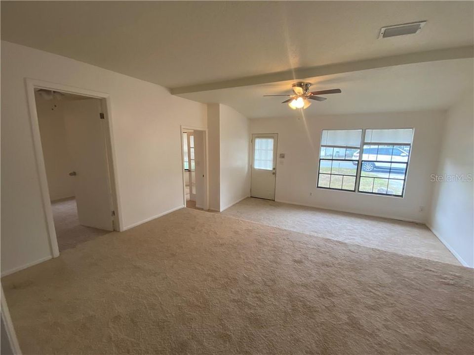 Recently Sold: $120,000 (2 beds, 2 baths, 933 Square Feet)