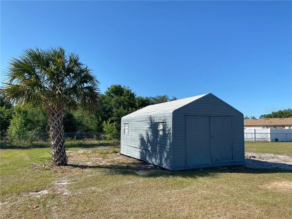 Recently Sold: $180,000 (3 beds, 2 baths, 1728 Square Feet)