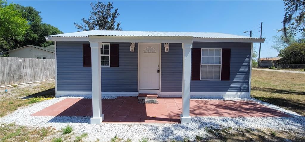 Recently Rented: $1,000 (2 beds, 1 baths, 900 Square Feet)