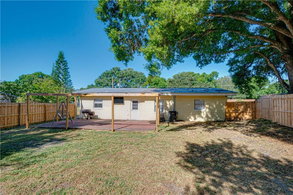 Recently Sold: $180,000 (3 beds, 1 baths, 960 Square Feet)