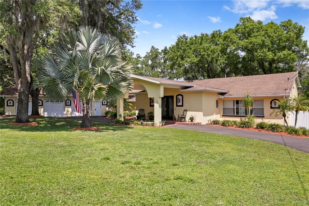 Great curb appeal on this expansive house