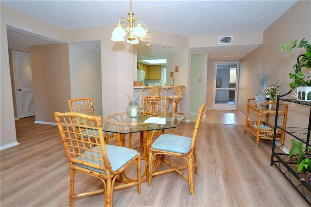 Recently Sold: $174,000 (2 beds, 2 baths, 1440 Square Feet)