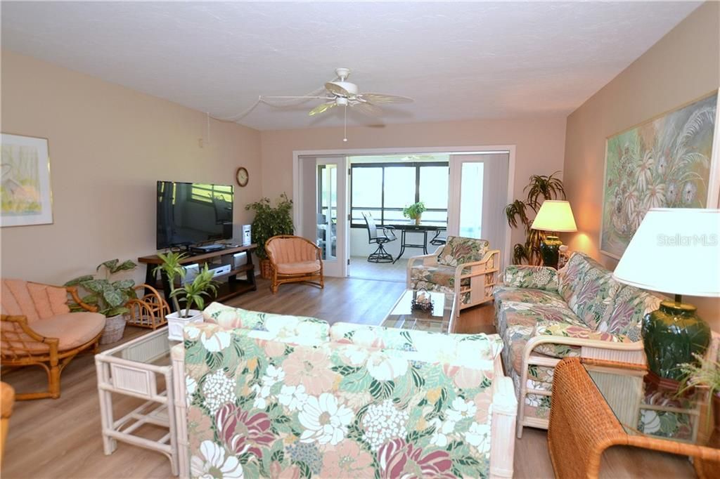 Recently Sold: $174,000 (2 beds, 2 baths, 1440 Square Feet)