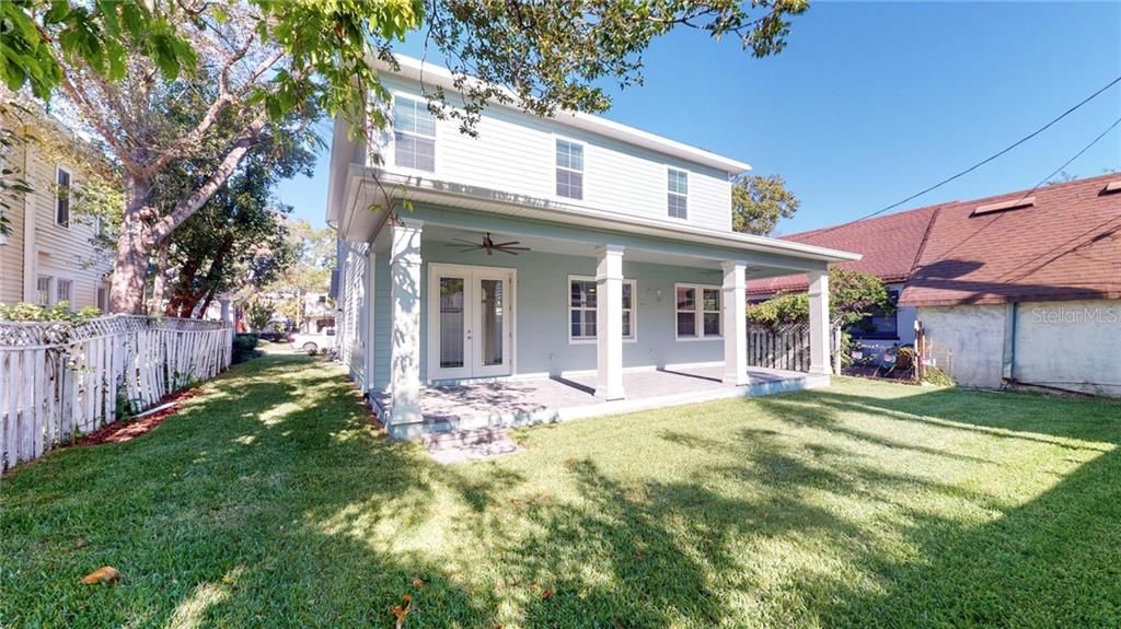 Recently Sold: $814,000 (4 beds, 3 baths, 3139 Square Feet)