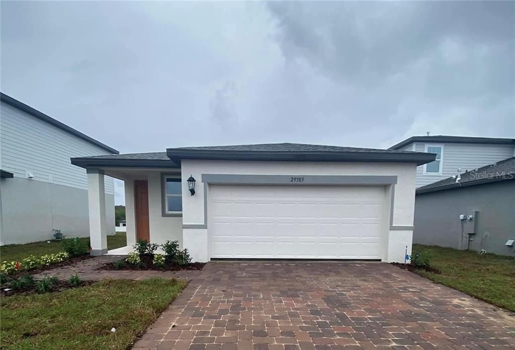 Recently Sold: $219,500 (3 beds, 2 baths, 1483 Square Feet)
