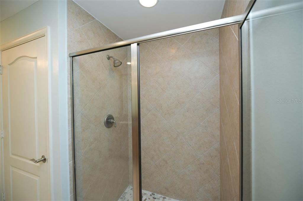 最近售出: $335,000 (2 贝兹, 2 浴室, 1400 平方英尺)