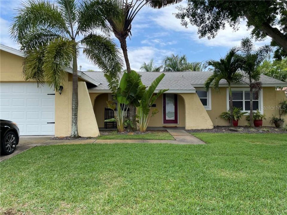 Recently Sold: $425,000 (3 beds, 2 baths, 1430 Square Feet)
