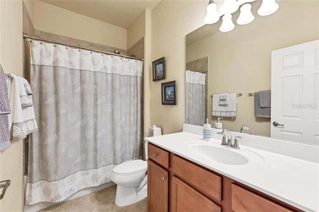 Recently Sold: $289,900 (2 beds, 2 baths, 1554 Square Feet)