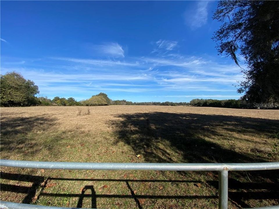 Vendido Recientemente: $929,000 (53.03 acres)