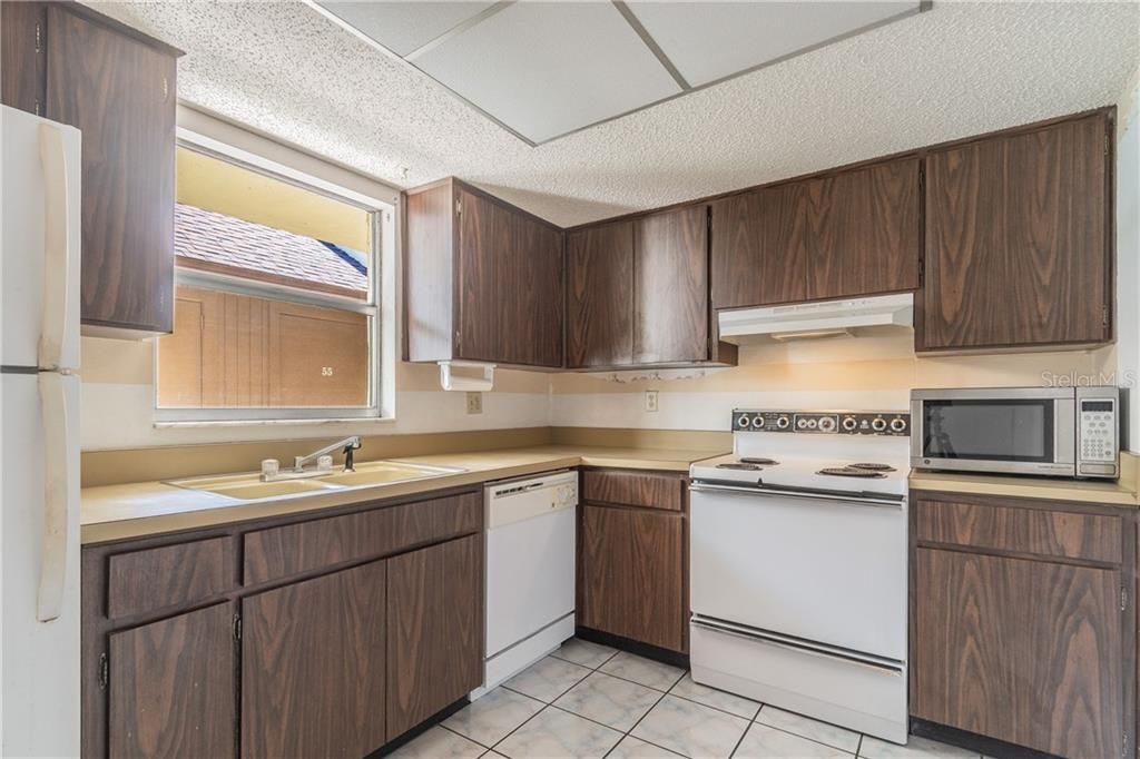 Recently Sold: $75,000 (1 beds, 1 baths, 665 Square Feet)