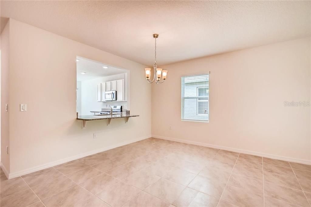 Recently Sold: $289,490 (3 beds, 2 baths, 1723 Square Feet)