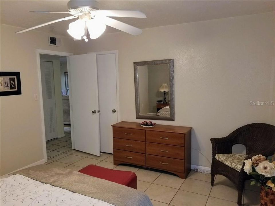 Recently Rented: $1,650 (2 beds, 2 baths, 1100 Square Feet)