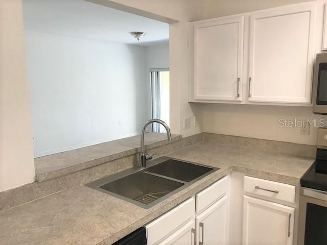 Recently Sold: $139,000 (3 beds, 2 baths, 1151 Square Feet)
