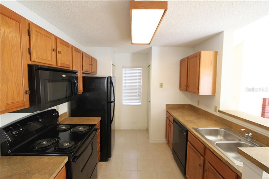 Recently Rented: $1,499 (3 beds, 2 baths, 1178 Square Feet)