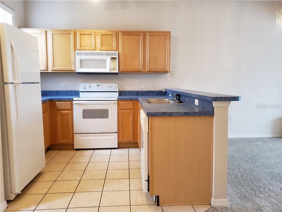 Recently Rented: $1,350 (3 beds, 2 baths, 1262 Square Feet)