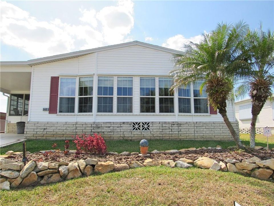Recently Sold: $229,900 (3 beds, 2 baths, 2459 Square Feet)
