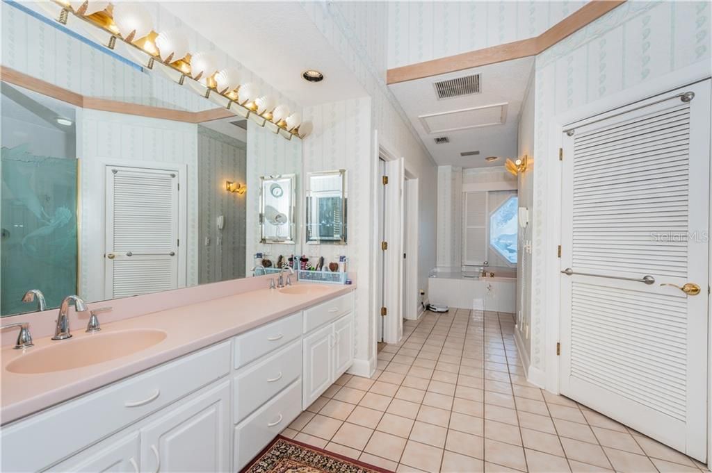 The master bath has dual sinks and is waiting for you