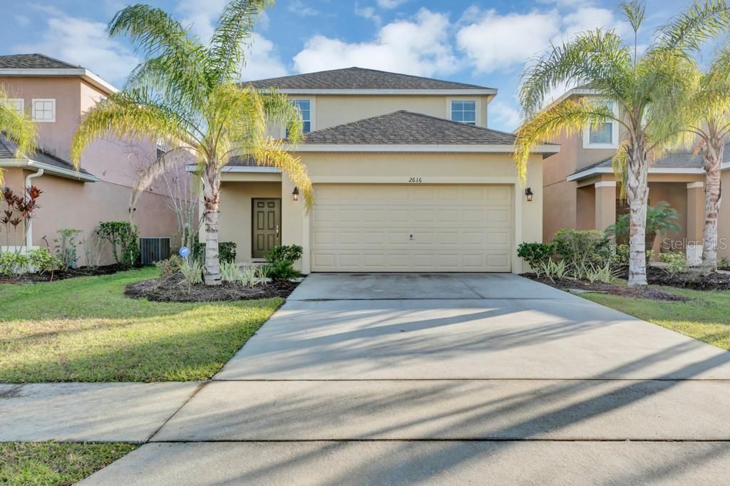 Recently Sold: $450,000 (5 beds, 4 baths, 2806 Square Feet)